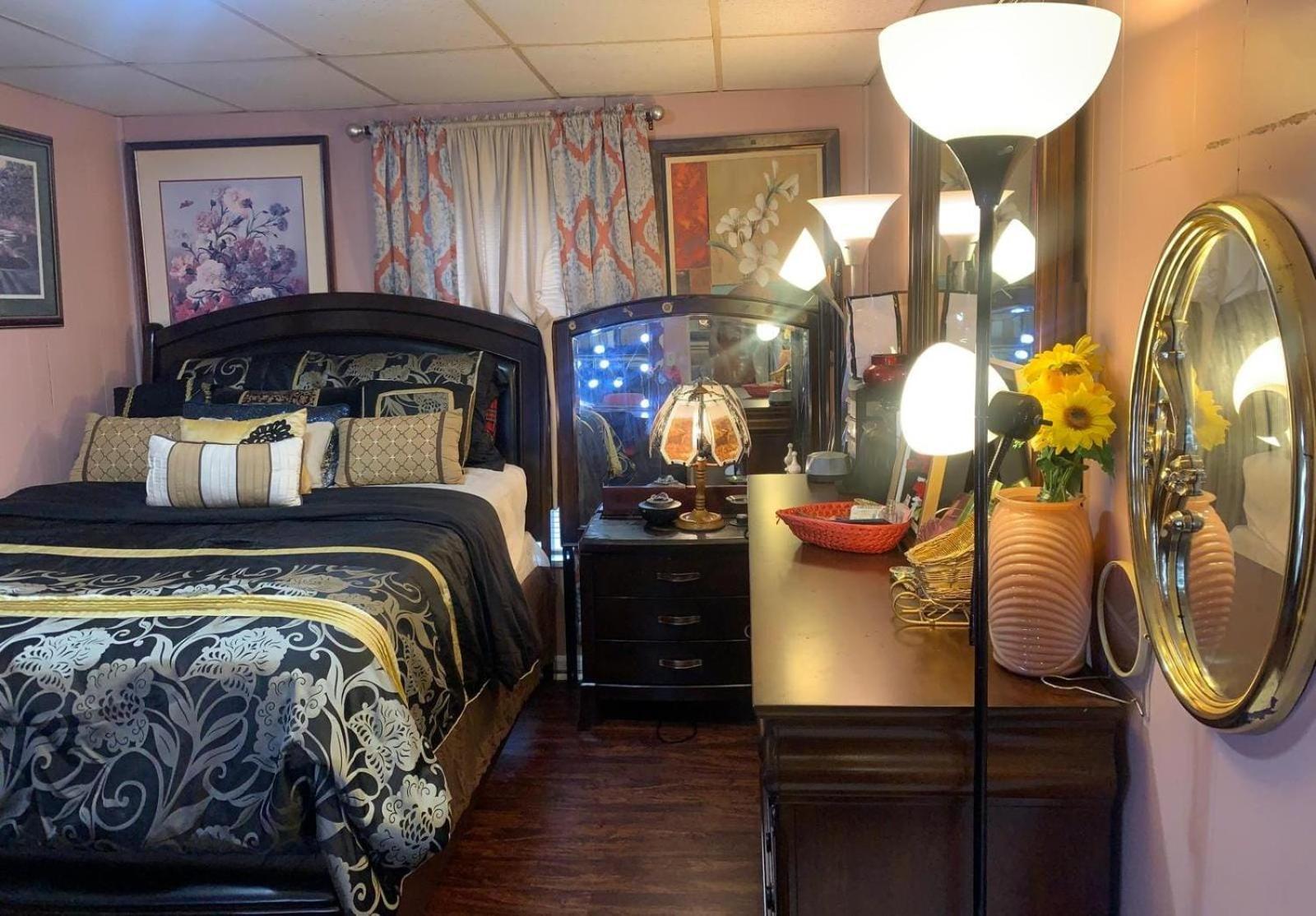 Ambassador Luxury Room جيمستاون المظهر الخارجي الصورة
